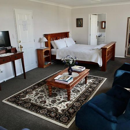 The Loft Bed And Breakfast Taupo Eksteriør billede