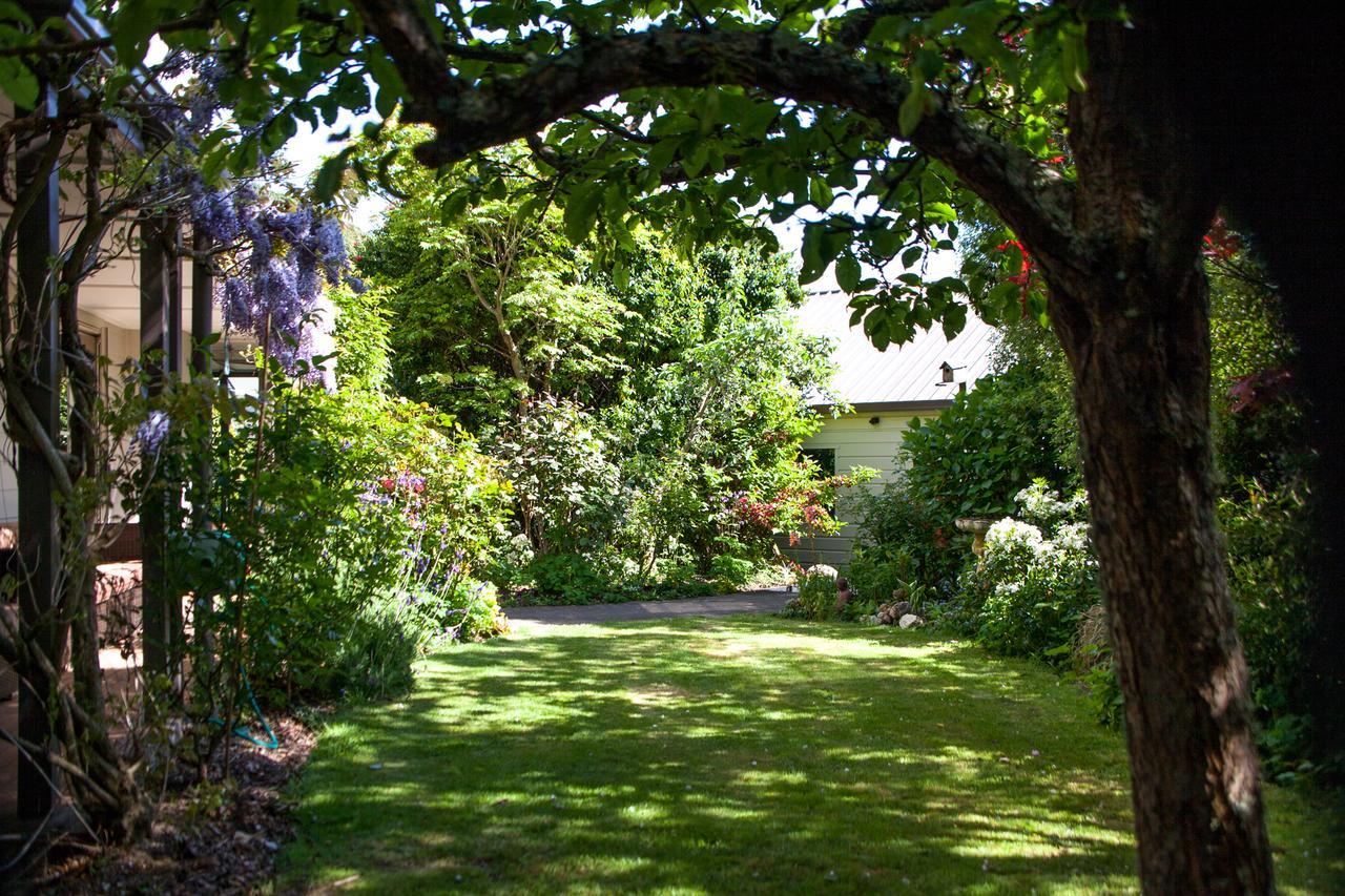 The Loft Bed And Breakfast Taupo Eksteriør billede